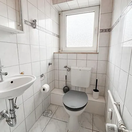 Bege Flatnest Mönchengladbach