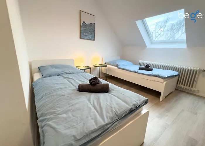 Bege Flatnest Lejlighed Mönchengladbach