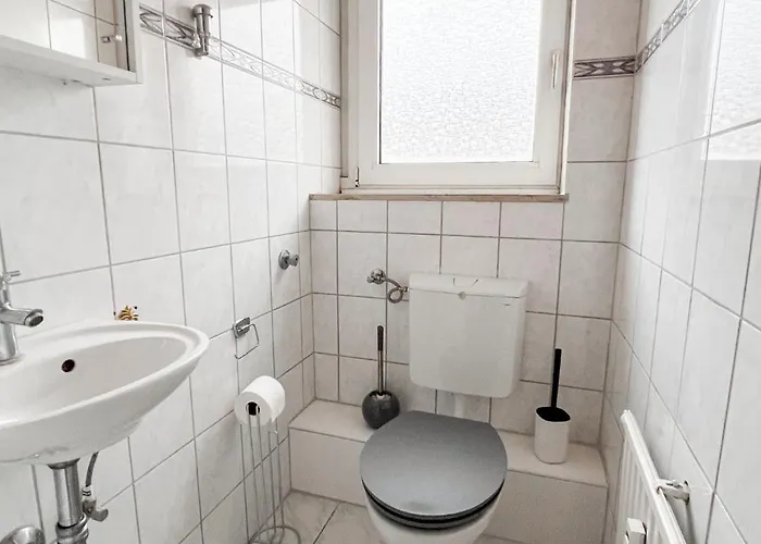 Bege Flatnest Mönchengladbach