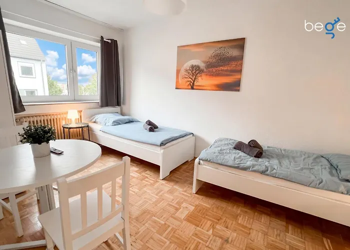Bege Flatnest Lejlighed Mönchengladbach